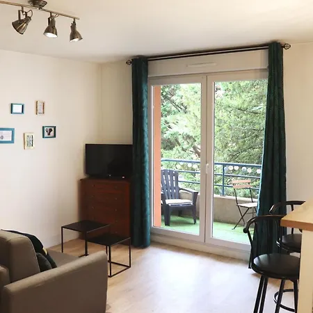 Apartment Le Chapitre Spacieux - Parking En Fermee *