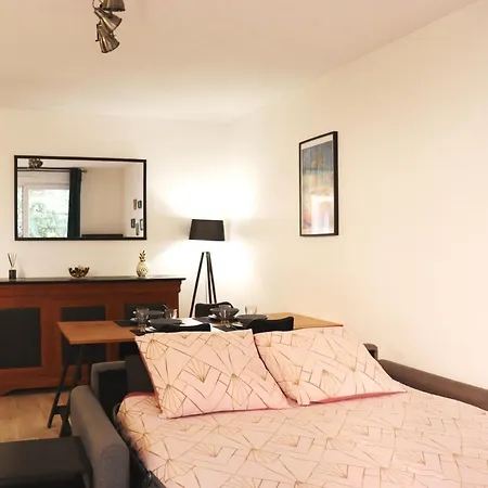 Le Chapitre Spacieux - Parking En Fermee Apartment *